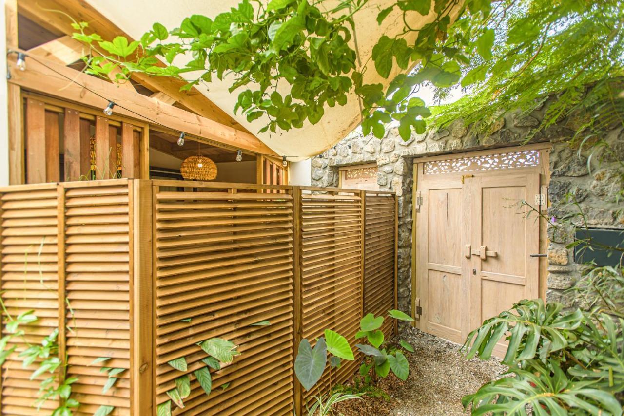 Les Cocottes Terre Sainte Villa Exterior photo